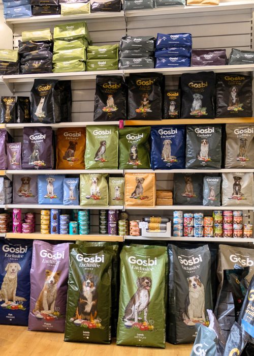 Alimento premium para perro y gato